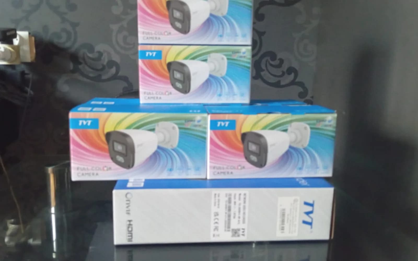 TVT 4MP Full Color 6 კამერიანი ვიდეოსამეთვალყურეო სისტემა PoE NVR-ით და UPS-ით